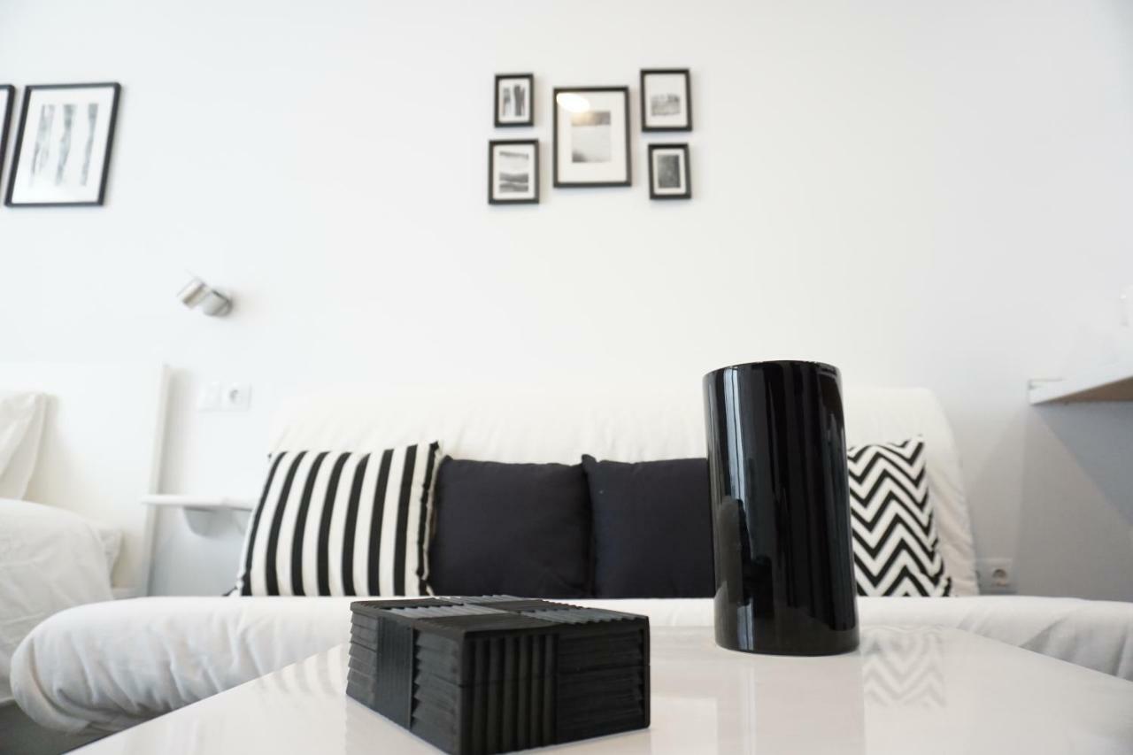 Appartamento Black & White Canteras *